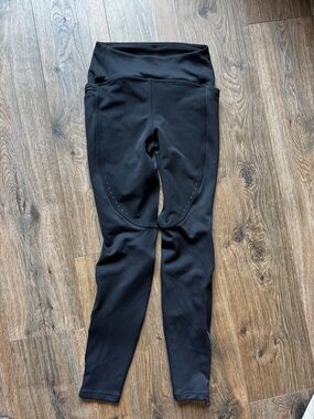 Lululemon cold winter running tights Leggings with Reflective Dots